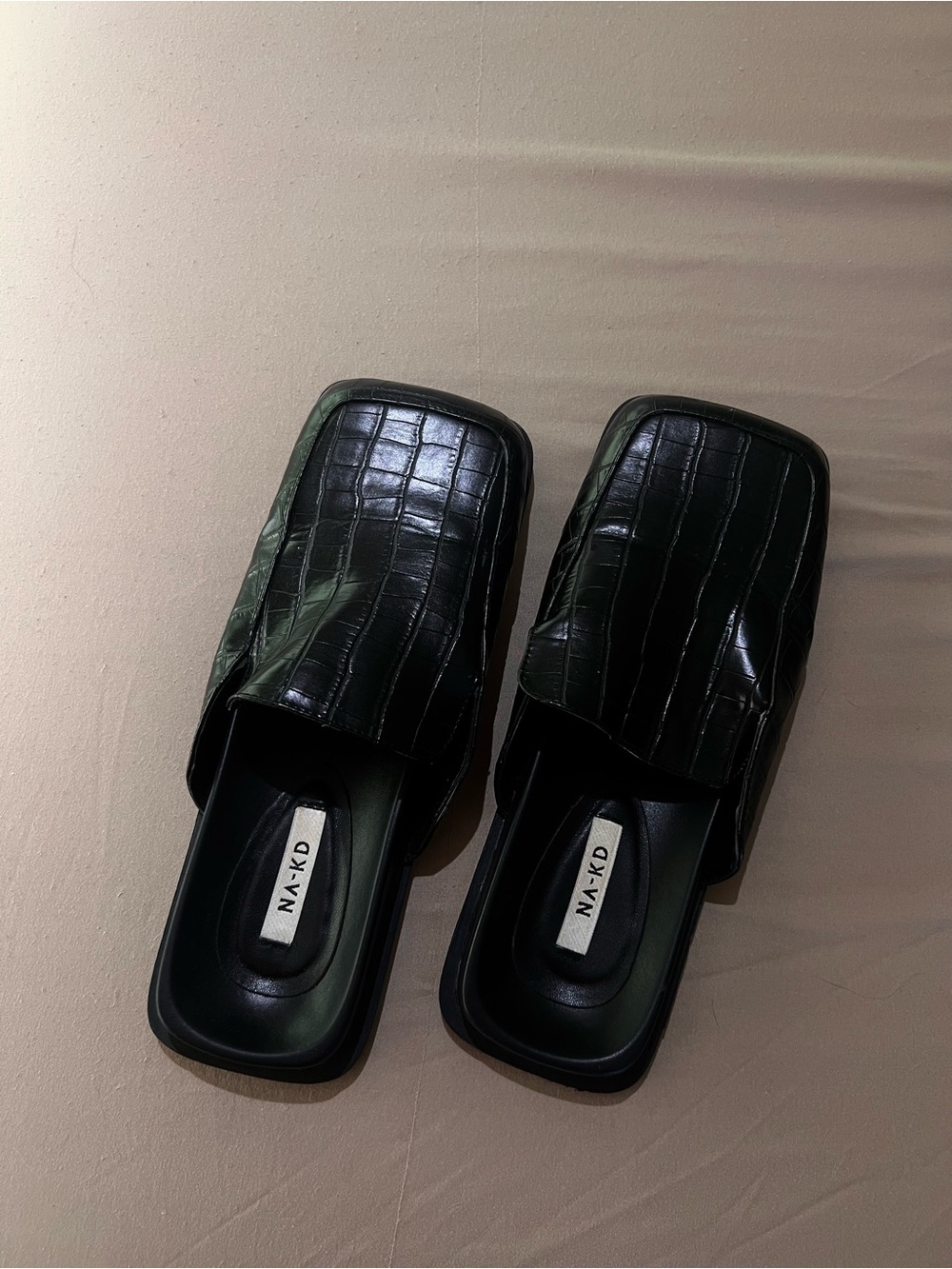 NA-KD Women's Black Croc-Embossed Slide Mules